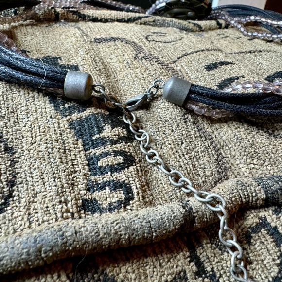 Bead and cord necklace with extender. - Picture 8 of 9